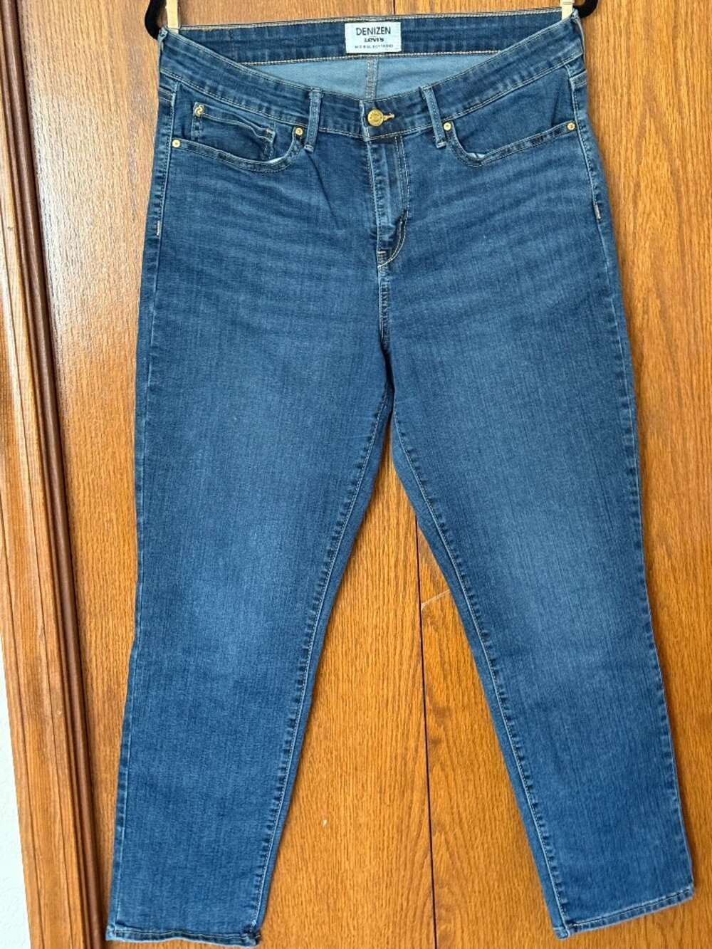 DENIZEN from Levi's Mid Rise Boyfriend Jeans 16 W33 Medium Blue Denim